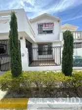 NEX-206098 - Casa en Venta, con 5 recamaras, con 2 baños, con 240 m2 de construcción en Villas del Estero, CP 82156, Sinaloa.