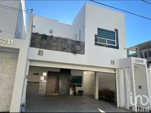 NEX-217191 - Casa en Venta, con 3 recamaras, con 2 baños, con 260 m2 de construcción en Sábalo Country Club, CP 82100, Sinaloa.