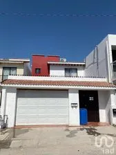 NEX-210423 - Casa en Renta, con 3 recamaras, con 2 baños, con 94 m2 de construcción en Quintas del Real, CP 32696, Chihuahua.