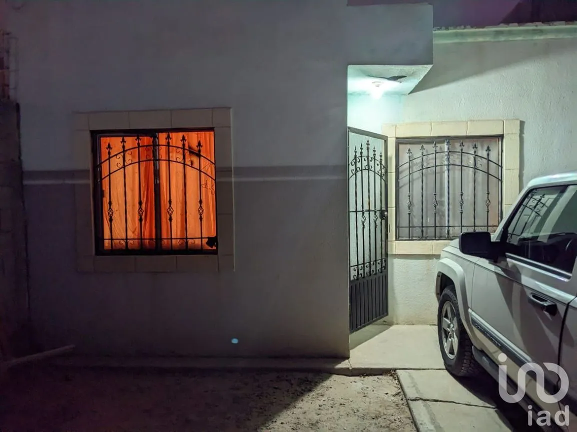Casa en Venta en Roma Poniente, Juárez, Chihuahua | NEX-164532 | iad México | Foto 1 de 9