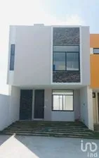 NEX-212623 - Casa en Renta, con 3 recamaras, con 3 baños, con 149 m2 de construcción en Jardines de Santa Anita, CP 45646, Jalisco.