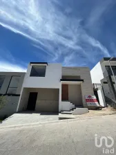 NEX-173401 - Casa en Venta, con 3 recamaras, con 3 baños, con 276 m2 de construcción en Mirador de Gran Jardín, CP 37138, Guanajuato.