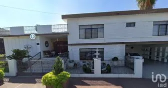 NEX-202700 - Casa en Venta, con 5 recamaras, con 5 baños, con 454 m2 de construcción en Anáhuac, CP 66450, Nuevo León.