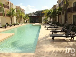 NEX-218361 - Departamento en Venta, con 2 recamaras, con 2 baños, con 127 m2 de construcción en Mundo Habitat, CP 77714, Quintana Roo.