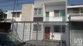 NEX-216962 - Casa en Venta, con 2 recamaras, con 2 baños, con 145 m2 de construcción en Colomos Providencia, CP 44660, Jalisco.